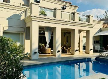 Casa · 378m² · 6 Ambientes · 3 Cocheras · Venta Casa Cinco Ambientes El Casco de Leloir