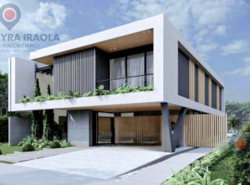 Casa · 550m² · 7 Ambientes · 2 Cocheras · Casa en El Yacht. Bahia Grande. Nordelta