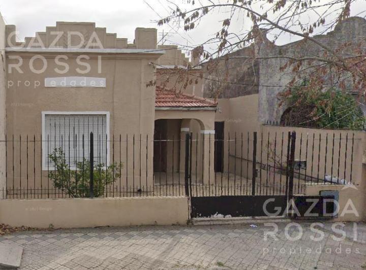 Casa · 252m² · 5 Ambientes · 1 Cochera