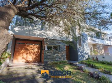 Casa de 6 ambientes, Córdoba · Duplex - Chacra del Norte - Apto Credito.
