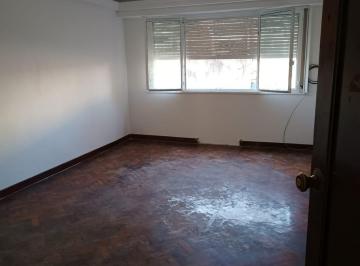 Departamento de 3 ambientes, Abasto · 3 Amb. C/dependencia