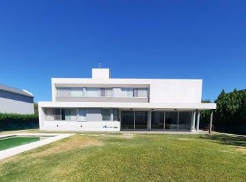 Casa de 5 ambientes, Villa Allende · Country San Isidro Propiedad de Gran Categoria