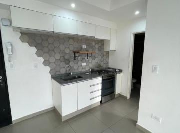 Departamento · 36m² · 2 Ambientes · Alquiler - Depto. 2 Amb. Al Contrafrente en Corrientes Casi Esq. V. Lopez