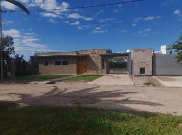 Casa de 4 ambientes, Luján de Cuyo · Casa Estrenar, Ayres de Fader, Una Planta, 3 Dorm, 2 Baños, Cochera, Crédito