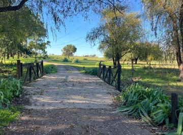 Campo · 315m² · 9 Ambientes · Chacra de Polo en Lujan 9 Has con Caballerizas