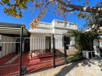 Casa de 3 ambientes, Quilmes · Casa en Barrio Parque en Alquiler