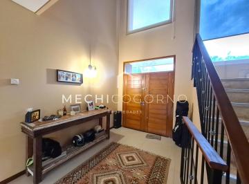 Casa · 260m² · 5 Ambientes · 2 Cocheras · Casa 4 Dorm. en San Isidro Labrador, Villa Nueva