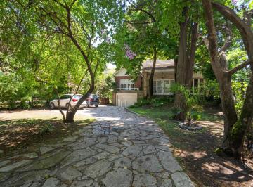 Casa · 350m² · 4 Ambientes · 4 Cocheras · Casa en Venta en G. B. a. Zona Norte, Argentina