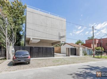 Departamento · 51m² · 2 Ambientes · 1 Cochera · Departamento en Alquiler - 1 Dormitorio 1 Baño - City Bell, La Plata