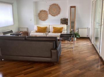 Casa · 500m² · 3 Dormitorios · 2 Cocheras · Espectacular Casa en Ayres del Sur