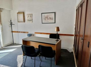 Consultorio de 4 ambientes, San Isidro · Espectacular Consultorio en Alquiler en El Centro de Martínez. Incluye Expensas!