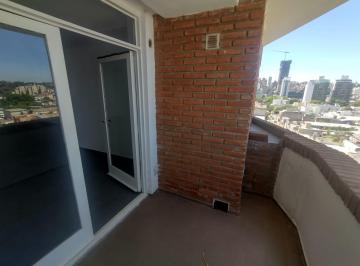 Departamento · 60m² · 4 Ambientes · Departamento en Alquiler de 3 Dorm. con Cochera