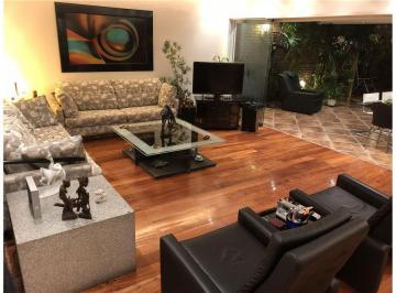 Casa · 530m² · 8 Ambientes · 3 Cocheras · Casa en Venta en Villa Urquiza, Capital Federal, Buenos Aires