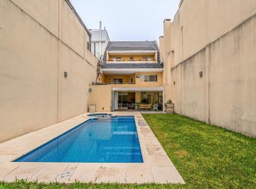 Casa · 388m² · 5 Ambientes · 2 Cocheras · Casa - 5 Amb - Piscina - 2 Cocheras - Suite - Villa Urquiza