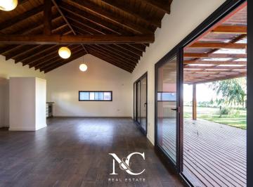 Casa · 116m² · 4 Ambientes · Casa en Venta en Costa Esmeralda