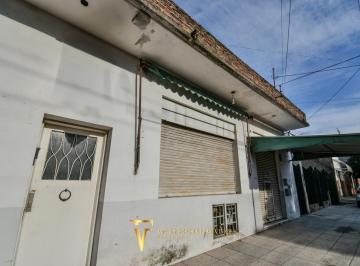 Casa · 185m² · 7 Ambientes · Casa en Venta - Lote Propio con Local - Lomas del Mirador
