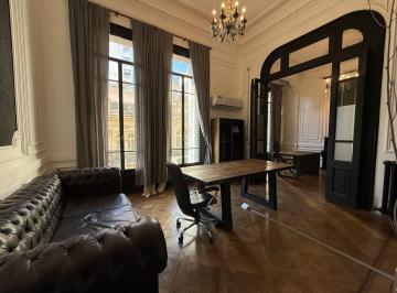 Oficina comercial · 196m² · 9 Ambientes · Espectacular Oficina de 200 m² Totalmente Amoblada