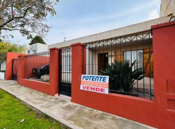 Casa de 3 ambientes, Mar del Plata · Casa en Venta de 2 Dorm. C/ Cochera en Colina de Peralta Ramos