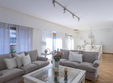 Departamento · 220m² · 7 Ambientes · 1 Cochera · Departamento - Lomas de Zamora