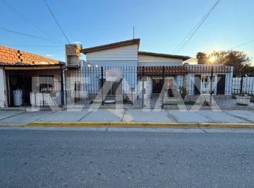 PH · 242m² · 5 Ambientes · Venta Casa Mas Dos Departamentos en PH