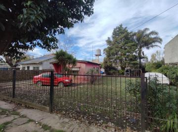 Casa · 98m² · 4 Ambientes · 1 Cochera · Casa 4 Ambientes Venta - Pontevedra - Oportunidad