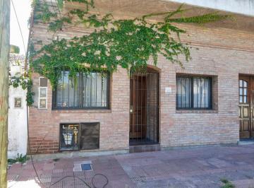 PH · 52m² · 3 Ambientes · PH Tipo Oficina 3 Ambientes en Beccar, Vías a Libertador