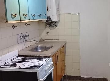 Departamento de 2 ambientes, Pompeya · Departamento Dos Ambientes Laterales