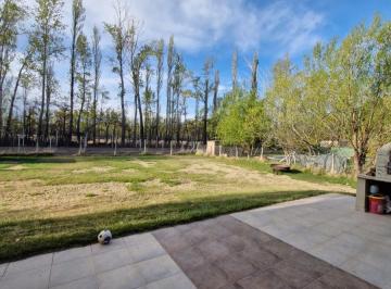 Casa · 230m² · 5 Ambientes · 2 Cocheras · Casa 4 Dorm. - Barrio Campo Los Olivos