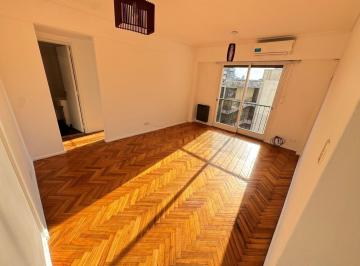 Departamento · 40m² · 2 Ambientes · Excelente 2 Ambientes - Todo Externo - Impecable Estado - Super Luminoso
