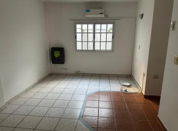 PH · 30m² · 1 Ambiente · PH en Urquiza