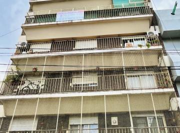 Departamento · 65m² · 4 Ambientes · Venta - Departamento - 4 Ambientes - Floresta