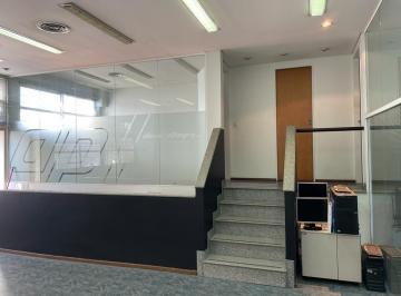 Edificio de 10 ambientes, Parque Patricios · Venta Oportunidad 600 m², Sobre Av!