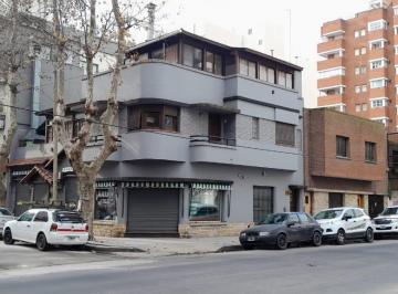 Local comercial · 147m² · Local Comercial con Departamentos