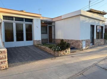Casa · 167m² · 4 Ambientes · 2 Cocheras · Casa en Venta B° Primero 13 Diciembre - Lujan