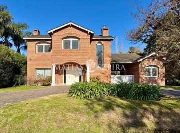 MSB-MS3-8627_2 · Casa en Venta en Campos de Alvarez