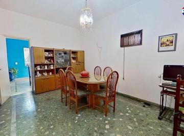 Casa · 180m² · 4 Ambientes · 1 Cochera · Venta Casa 4 Amb Más Depto Jardín Chingolo Lanús