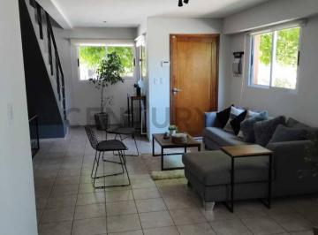 Casa · 90m² · 4 Ambientes · 1 Cochera · Venta Dúplex Carrodilla, Lujan de Cuyo