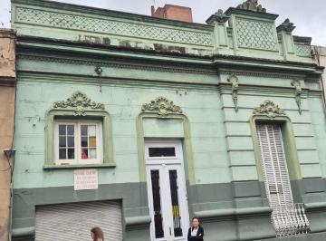 Casa de 28 ambientes, Córdoba · Vendo Casa en Centro.