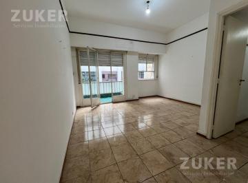 Departamento · 64m² · 3 Ambientes · Venta de 3 Ambientes en Congreso con 67 m Totales, Techos Altos, Comedor Diario y Balcon