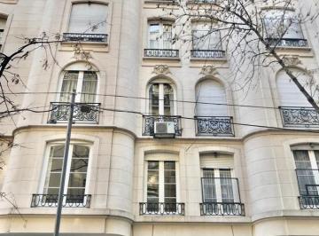 Departamento · 210m² · 4 Ambientes · 1 Cochera · Departamento - Recoleta