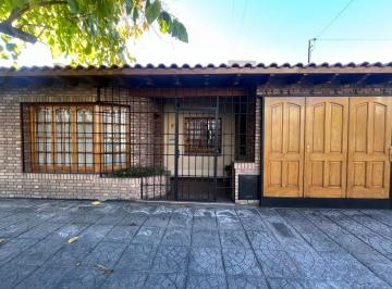 Casa de 7 ambientes, Godoy Cruz · Forza Vende - Casa en Godoy Cruz. Tres Hab, Playroom, Dos Baños, Patio