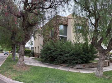 Casa de 3 ambientes, Ciudad de Mendoza · Dalvian Casa en Venta