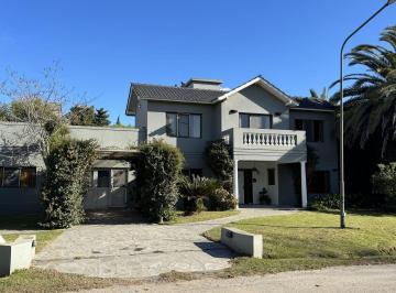 FPS-FPS-9_2 · Casa Familiar en Venta - Golf Chascomus Country Club