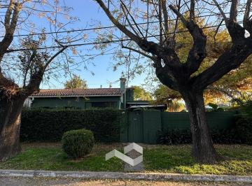 Casa · 110m² · 4 Ambientes · 1 Cochera · Venta de Casa en Barrio Uno | Ezeiza