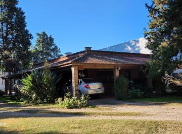 Casa de 4 ambientes, Córdoba · Lote de 11 Mil m con 3 Propiedades