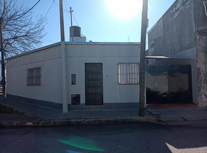 Casa · 50m² · 3 Ambientes · 1 Cochera