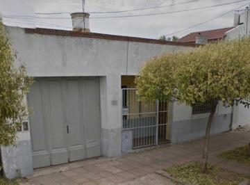 Casa · 200m² · 5 Ambientes · Casa en Venta en Libertad, Merlo, G. B. a. Zona Oeste