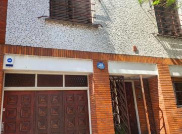 Casa · 180m² · 4 Ambientes · Casa en Venta - 3 Dorm. 1 Baño - Barracas