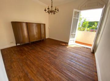 PH · 77m² · 4 Ambientes · PH en Venta - 3 Dorm. 1 Baño - Barracas
