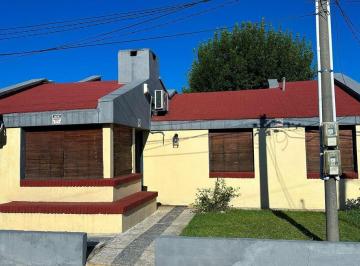 Casa · 106m² · 6 Ambientes · Casa en Venta, Excelente Estado!